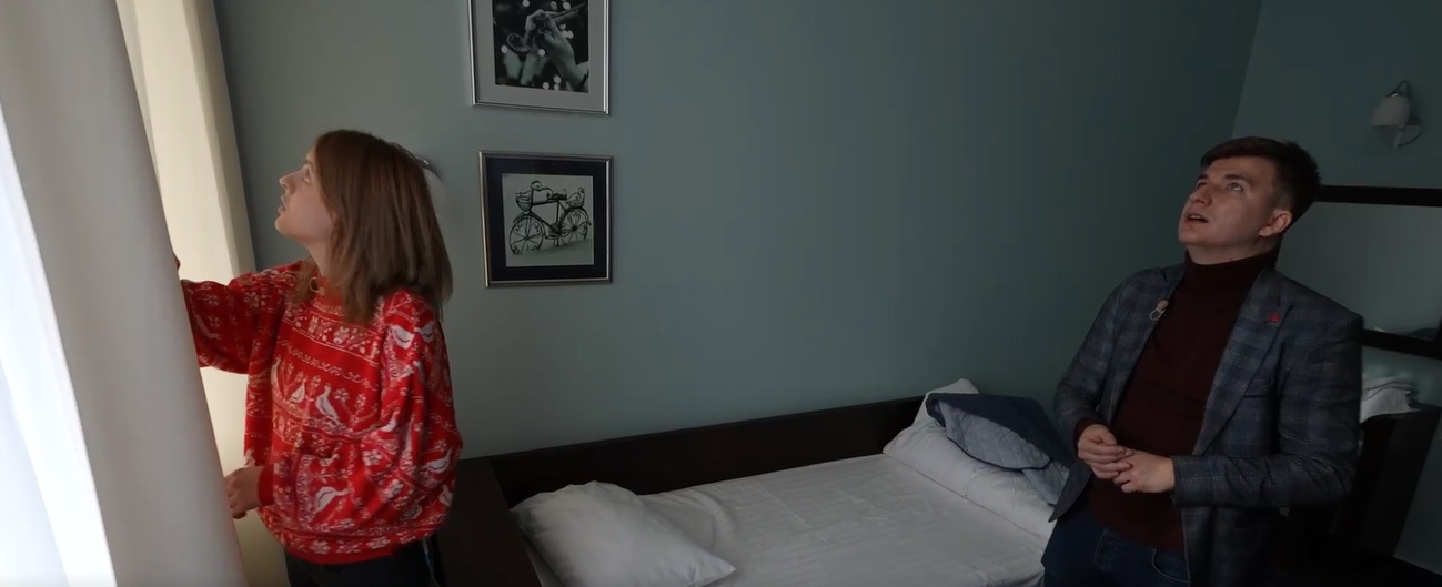 Брудні кімнати і шум за вікном: туристам розкрили деталі про заміну готельних номерів